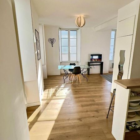 Wonderhost, Au Coeur Du Quartier Du Chateau 波城 外观 照片